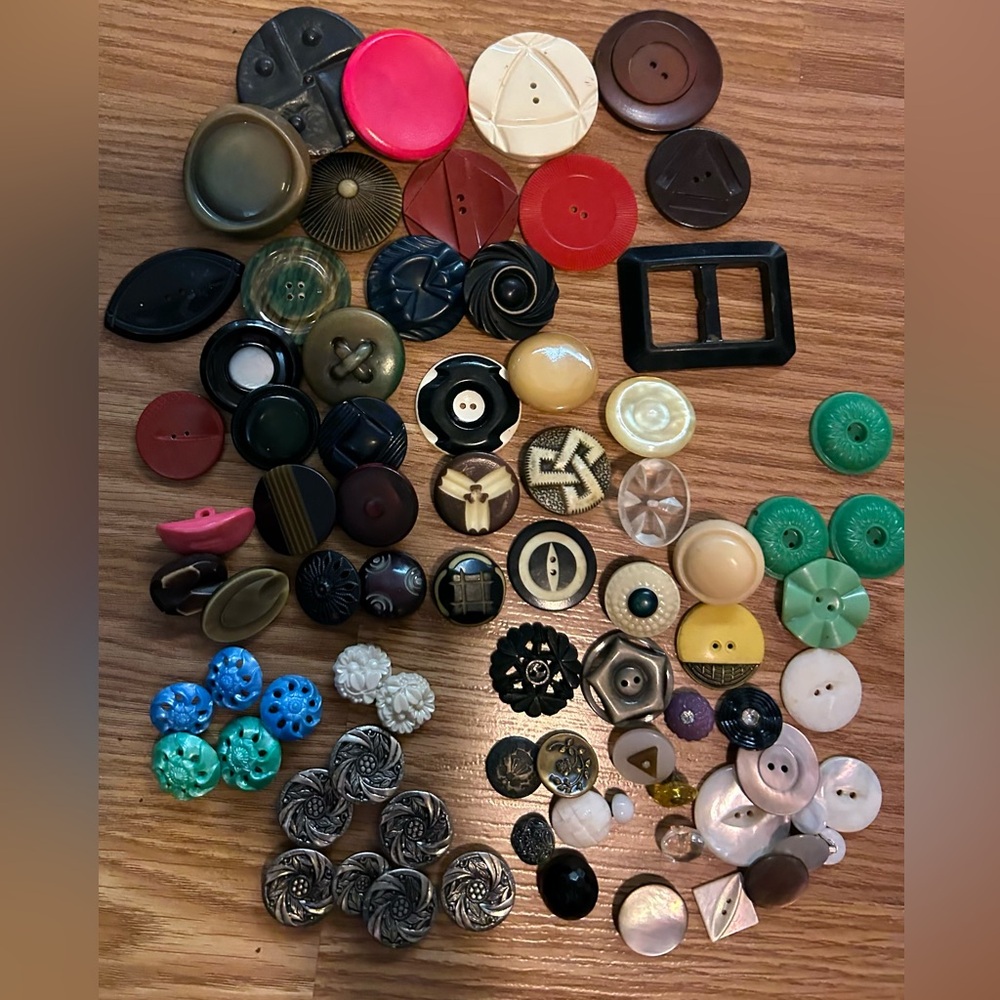 Vintage Buttons & buckles plastic glass shell metal carved pressed shank